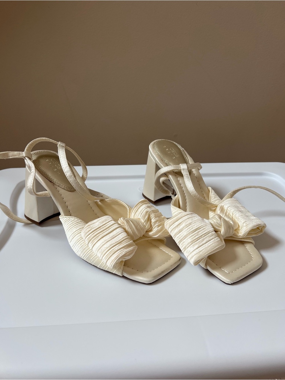Cream Knotted Strap Block Heel Sandals - Women